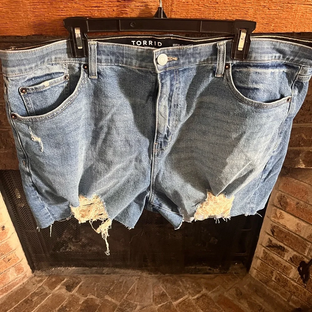 Torrid Light Blue Ripped Jean Shorts - Picture 2 of 5